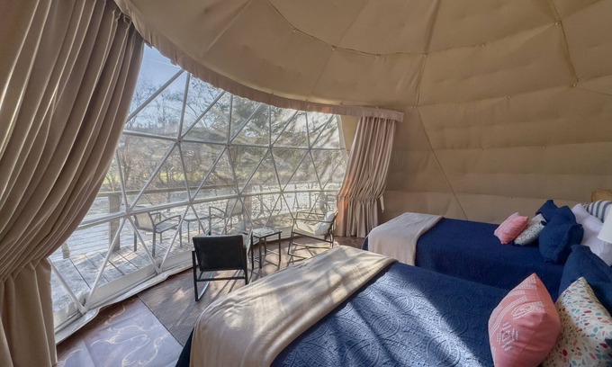 Sutton Apartment | Beautiful Views of the Elk River in the Walnut Glamping Dome!