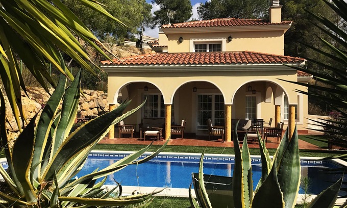 Olivella Villa | Beautiful Villa 10min to Sitges and new private pool, near Sitges and Barcelona