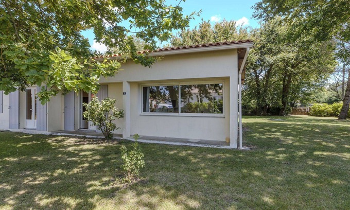 Medis House | Beautiful villa for 4 people with WIFI, TV, pets allowed and parking