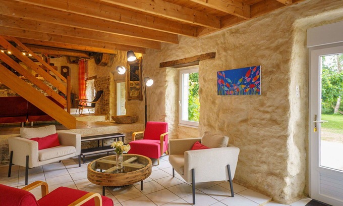 Plovan House | Beautiful villa for 6 people with WIFI, TV, terrace and parking