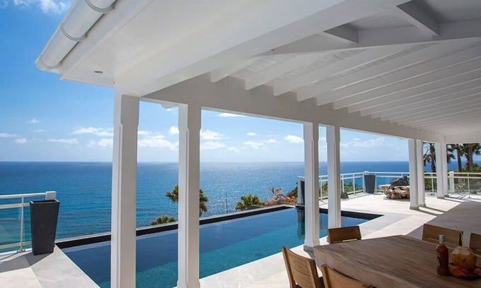 Toiny Villa | Beautiful Villa Located in a Preserved Area
