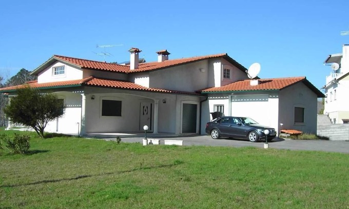 Carvide House | Beautiful VILLA, NAZARE`35KM near Vieira Beach, beach at 6 minutes