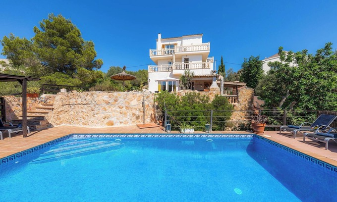 Santanyi Villa | Beautiful Villa Sol near the Sea with Pool & Wi-Fi
