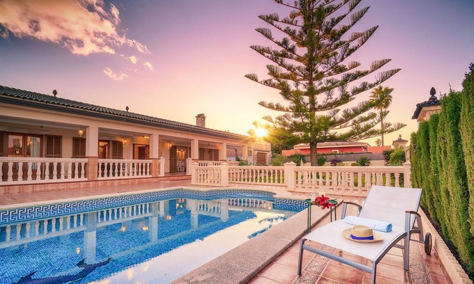 Badia Gran Villa | Beautiful villa with private pool excelent for families. Aircond and wifi available - Free Wifi