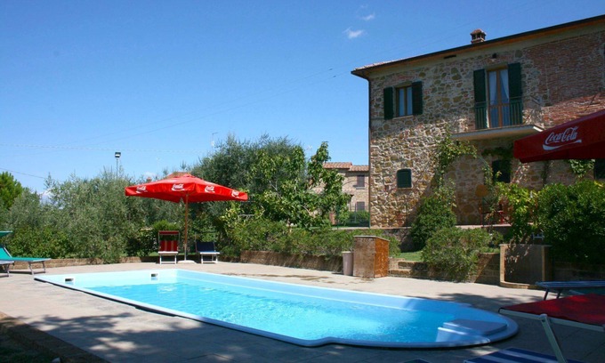Lucignano Villa | Beautiful villa with private pool located in the hilly territory of Valdichiana, about 1 km from the