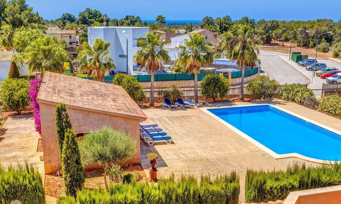 Llucmajor Villa | Beautiful Villa with Pool, Wi-Fi, Terrace and Balcony; Parking Available