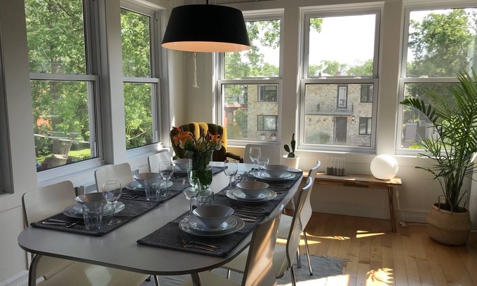 Ahuntsic Apartment | Beautiful/vintage 9 rooms apartment on 2 floors!