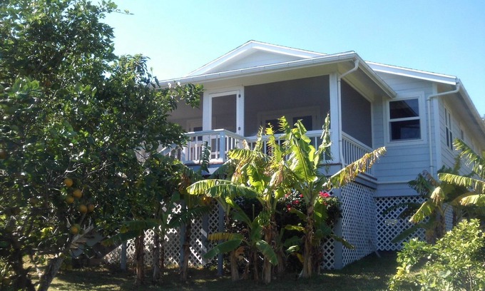 Hope Town Villa | Beautiful waterfront home w/private dockage within HT Harbour