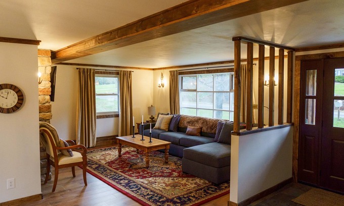 Windham Cabin | Beautiful Windham Mountain Ski Cabin - 5 min to Mountain!