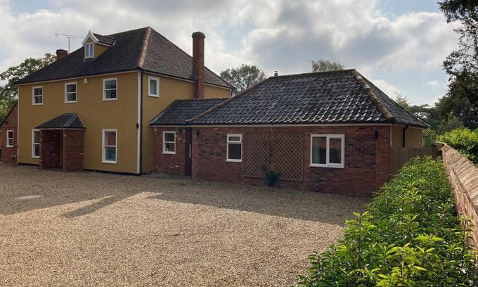 Walsham-le-Willows Apartment | Beautifully appointed & cosy self contained annexe