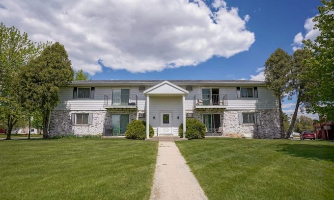 Verona Apartment | Beautifully decorated apartment 120 Berkley #4