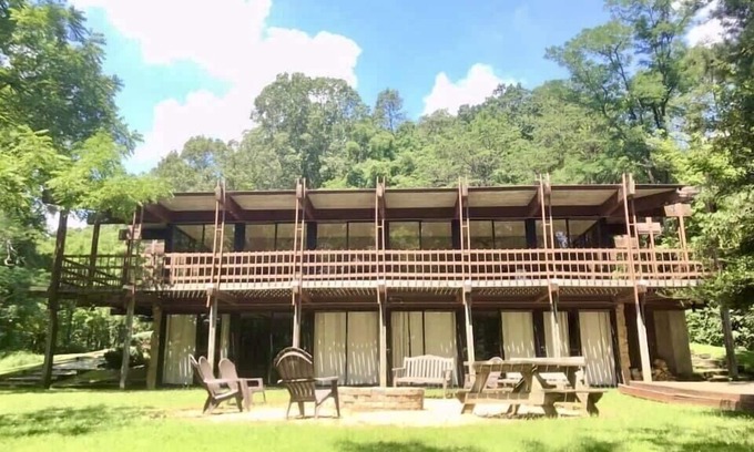Lancaster Cabin | Beautifully open and spacious lodge on a beautiful 350 acre private property