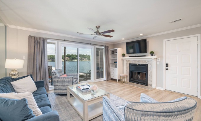 Rockwell Condo | Beautifully remodeled lakefront condo with boat slip