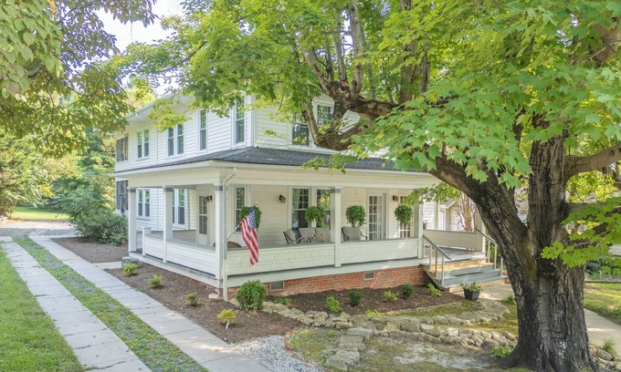 Mount Airy House | Beautifully Renovated Home Great Location with Short Walk to Main