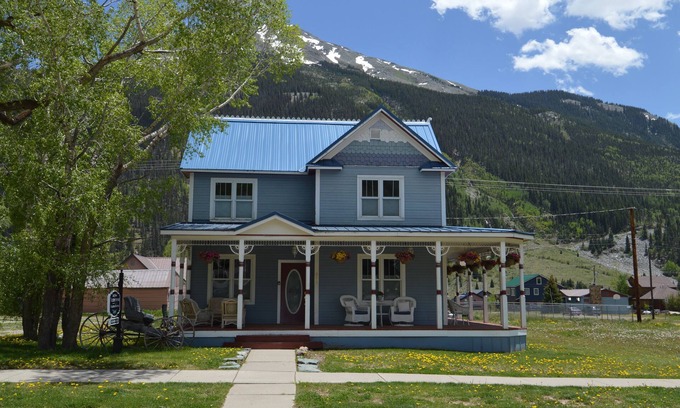 Silverton House | Beautifully restored Victorian Mountain home furnished with authentic antiques!