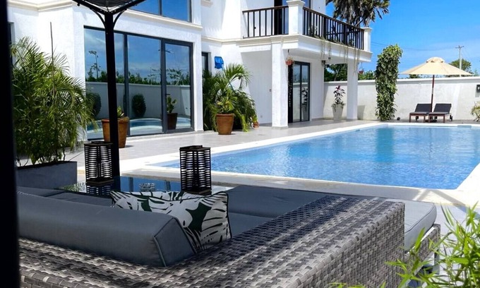 Galu Apartment | Beautifully set holiday apartment located in Diani Beach, Kenya