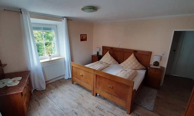 Rosstal Apartment | Beautifully situated vacation apartment (100m2) with south-facing terrace