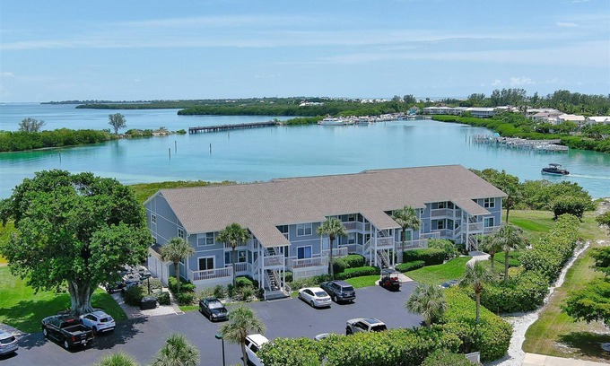Boca Grande Condo | Beautifully Updated Bayview Condo #40 w/amenities and sleeping 4 in ultra comfort!