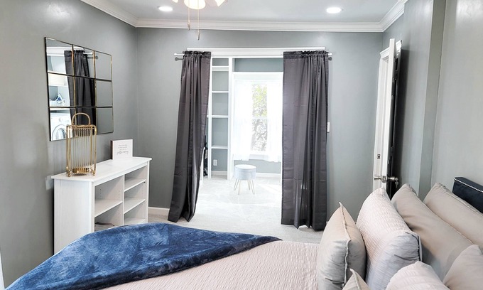 West Plaza House | Beautifully Updated West Plaza Home. 3bd 2bth, w/2 Cal King. Perfect location!