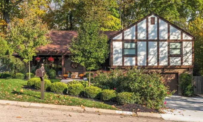 Beavercreek House | BEAVERCREEK HOME! UPDATED W/AMAZING BACKYARD!