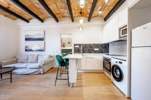 El Baix Guinardo Apartment | BeBarceloner Eixample Apartments - 4 bedrooms