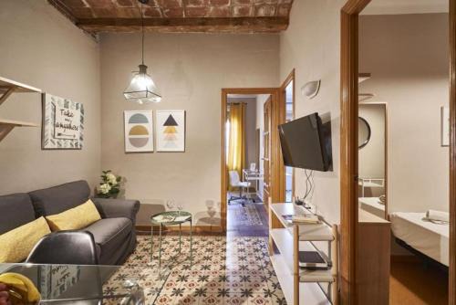 Sants-Badal Apartment | BeBarceloner Sants Apartments- 3 bedroom