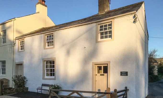 Stainburn Cottage | BECK HOUSE, pet friendly, character holiday cottage in Cockermouth