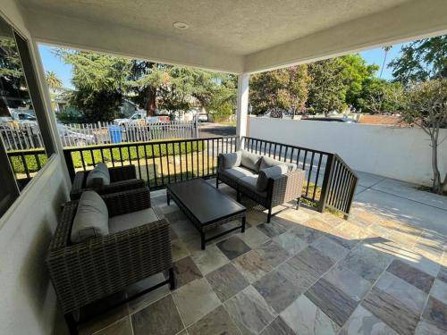 Sherman Oaks Bed & Breakfast | Bed and breakfast ∙ 4 bedrooms ∙ 8 guests