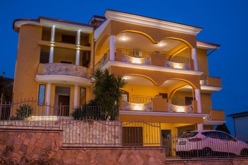 Badolato Marina Bed & Breakfast | Bed and Breakfast Victoria