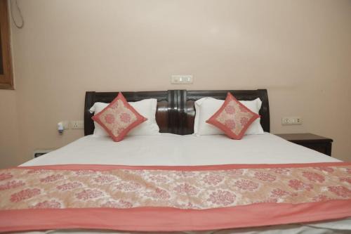 Vasant Vihar Bed & Breakfast | Bed and Breakfast Cum Home Stay