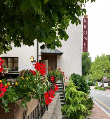 Schellenberg Hotel | Bed and Breakfast Krone