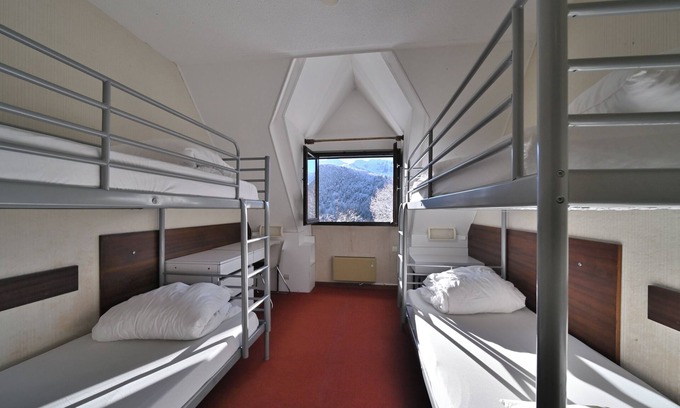 Garin House | Bed and Breakfast 'La Moraine N°8 - Chambre 4 Pers' with Mountain View, Terrace and Garden