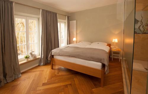 Noerdlingen Bed & Breakfast | Bed and Breakfast unter den Linden