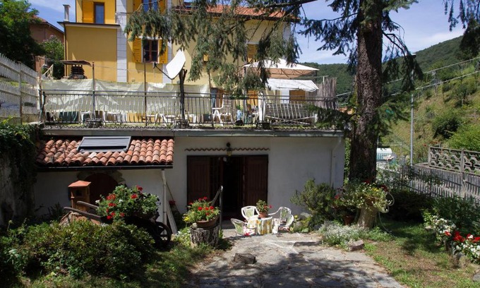 Masone Bed & Breakfast | Bed & Breakfast Il Giardino Fiorito