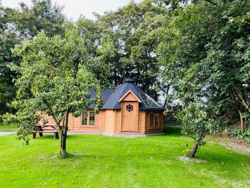 Slootdorp Ski Chalet | Bed & Breakfast Voor De Wind