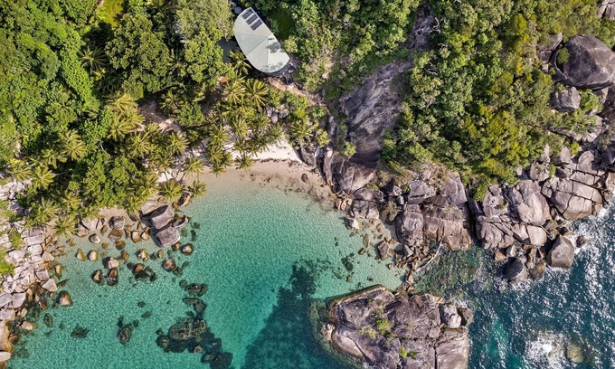 Bedarra Island House | Bedarra Island. Doorila beach: Perfect for family & friends for a beach holiday
