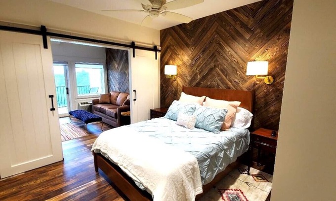 Westfield Cabin | Bedroom 3 - Modern Farmhouse Styled Lodge Room with a Beautiful View