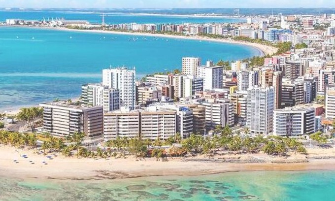 Ponta Verde Apartment | Bedroom and living room 5 minutes from the beautiful Praia da Panta Verde! Super cozy apartment