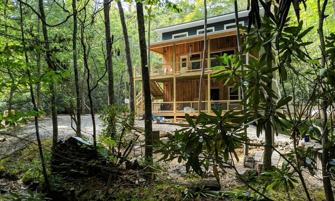 Black Mountain Cabin | Beech Creek Cabin, Black Mountain