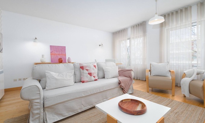 Belem Apartment | BeGuest Lisbon Premium 12A
