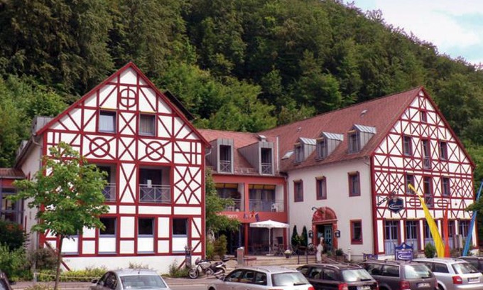 Goessweinstein Hotel | Behringers Freizeit - und Tagungshotel