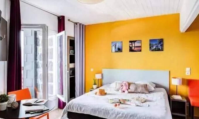 Bouvet Island Apartment | Belambra Clubs Superbesse - Le Chambourguet - Half-board - Classic Accommodation 1 Bedroom Sleeping area 2 Adults Balcony