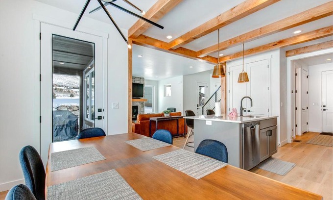 Deer Mountain House | Belaview Way