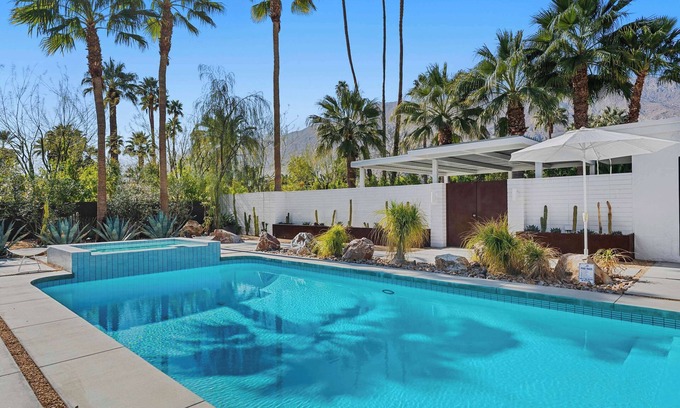 The Movie Colony House | Belden Crist House, Downtown Walk