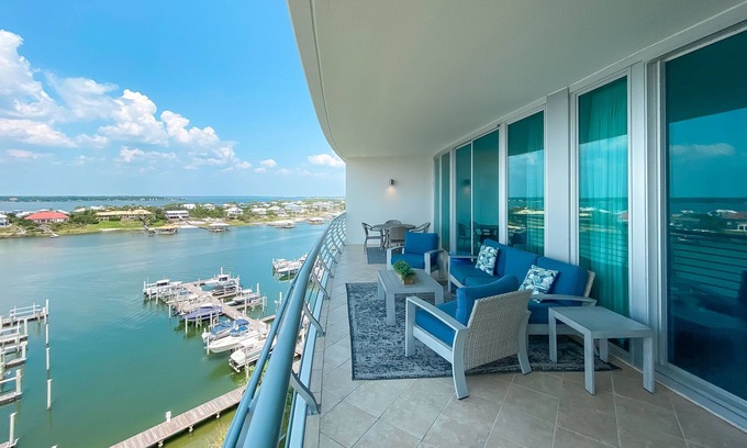 Orange Beach East Condo | Bella Luna - 803 -High-end Luxury Condo-Bayfront-Sleeps 6-Walk to Flora-Bama