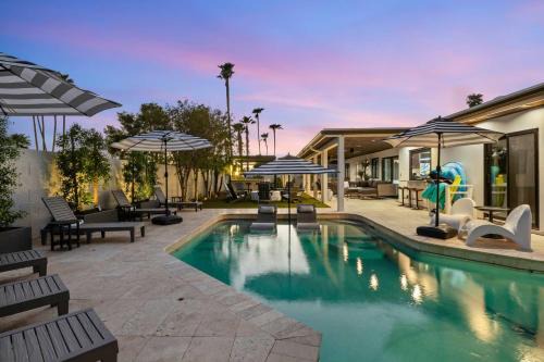 Raskin Estates House | Bella Palma - Elegance & Style with Putt Pool & Spa