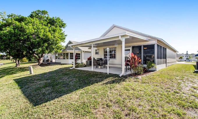 Bradenton House | Bella Villa