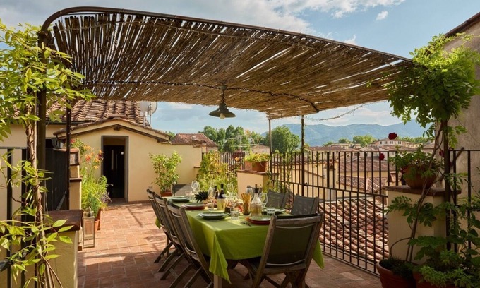 Lucca Historical Center House | Bella Vista Terrazza - Luxury Apartment in Lucca