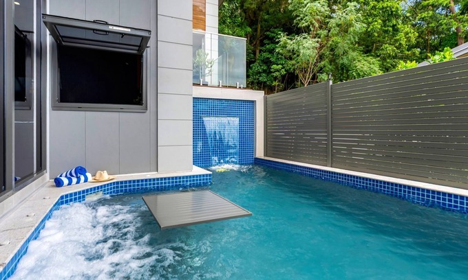Trinity Beach House | Belle Escapes Bluewater Breeze