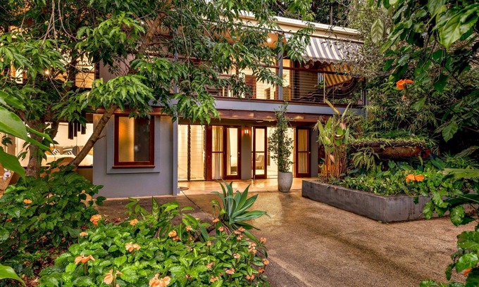 Freshwater House | Belle Escapes Tuscany in the Tropics Cairns